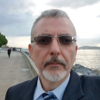 Ali İster