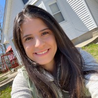 Anna Clara Azeredo