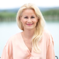 Nóra Simonyi-Szombati