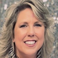 Lynn Saunders