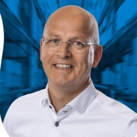 André W.