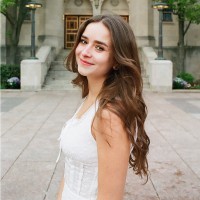 Paige Kahn