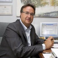 Dr. Ángel Martín Hernandez