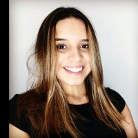 Laura Oliveira
