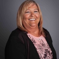 Donna Seale