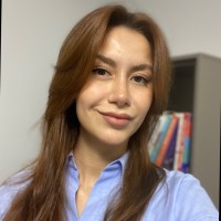Nigar Aslanova Sarı