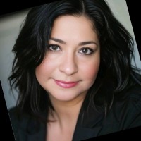 Stephanie Flores