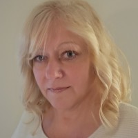Holly Recker