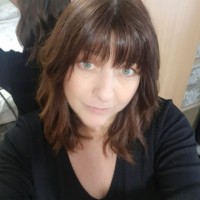 Lesley Chambers