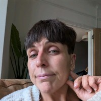 Nicola Cole