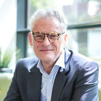 Dr. Anthony Sinclair