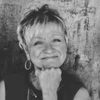 Shelley Roe
