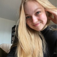 Nienke Van Doeselaar