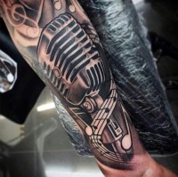Bryan Santos