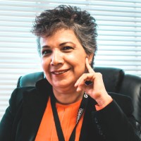 Myrna Zavala