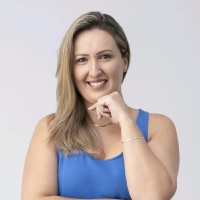 Cássia Mezavila Callegari