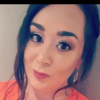 Kirsty D.