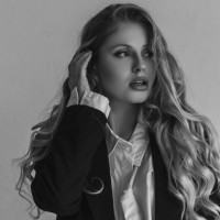 Julia K.