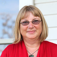 Liz Hall