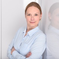 Dr. Katharina Henkel