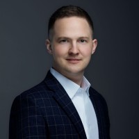 Henning Schult (陈汉林)