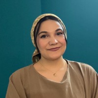 Zahra Amouzeshi