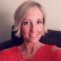 Holly Donald