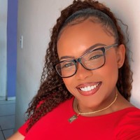 Natalia Regina Souza