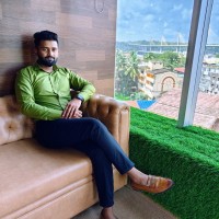 Amol Kakade