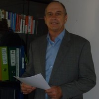 Tom Routledge