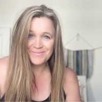 Maura Kahn