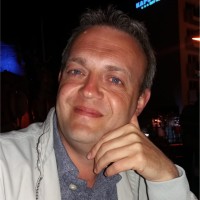 Robert Eyre
