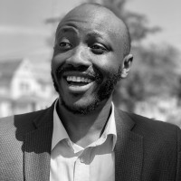 Oluwemimo Oladapo