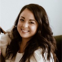 Lauren Moya