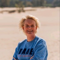 Annemieke Van Der Linden