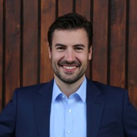 Damian Holenstein