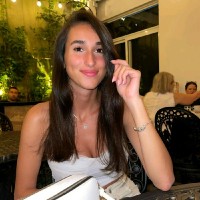 Adi Tavakoli