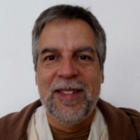 Robert Carvalho