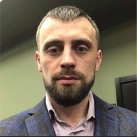 Володимир Наумов