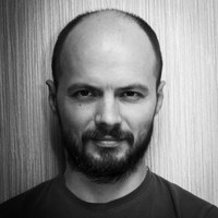 Artem Simonov