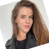 Julia Den Uijl