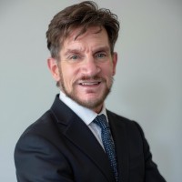 Chris Jennings, Iomi