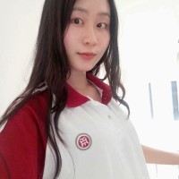 Gloria Yang