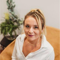 Melanie Dewitt