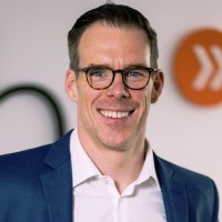 Dr. Martin Heyes