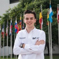 Fernando De La Garza