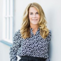 Leslie Dopp-Manzone, Global Real Estate Advisor