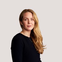 Jessica HolzbachJessica Holzbach is an Influencer