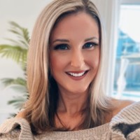 Shana Ewart, Rdh