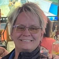 Teri Hayes